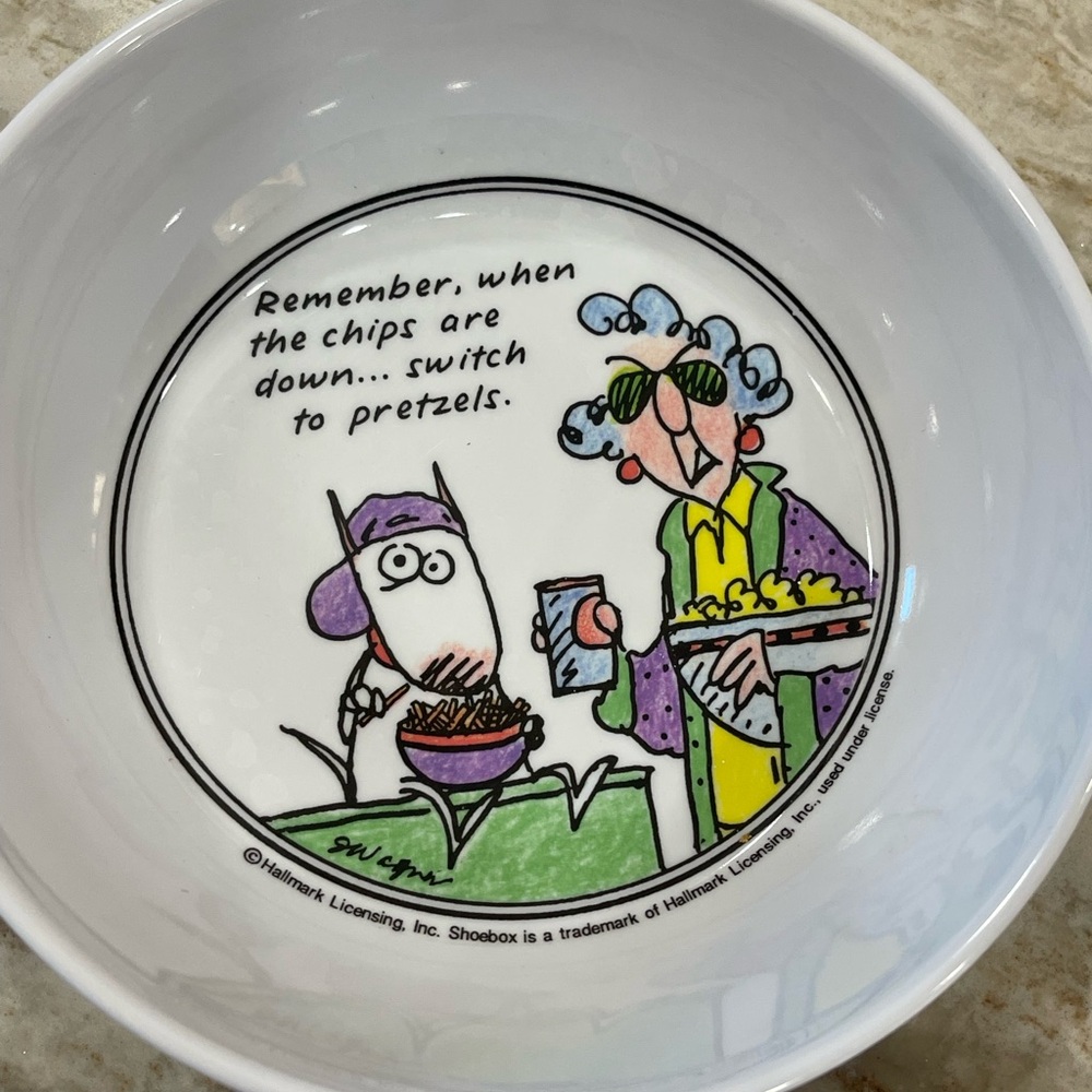 Humorous Vintage Cartoon plastic Bowls Set of 4 - vintage - Maxine - Picture 5 of 5